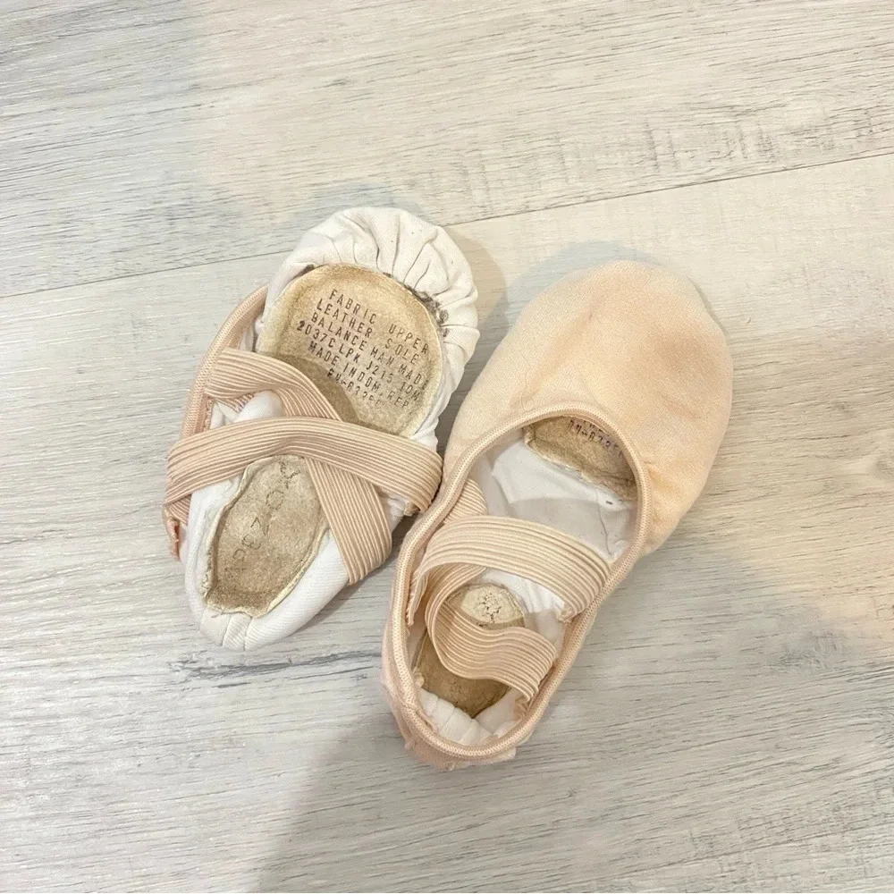 Capezio Toddler Ballerina Light Pink Dance Slippers 5.5in - 10M
